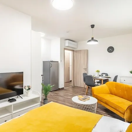 Balcony - Easy Parking - Comfy Апартаменты *