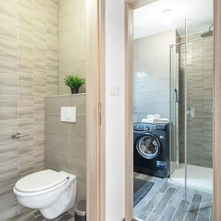 Balcony - Easy Parking - Comfy Апартаменты *