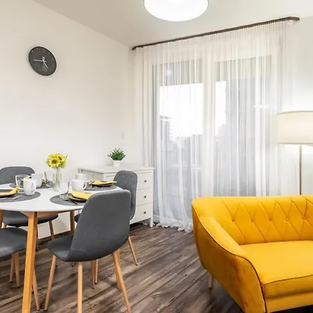 Balcony - Easy Parking - Comfy Апартаменты *