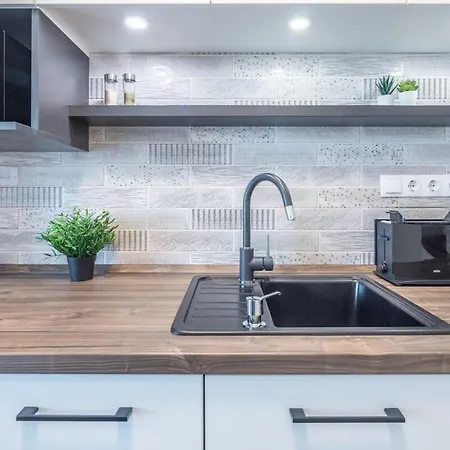 Balcony - Easy Parking - Comfy * Будапешт