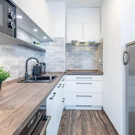 Apartment Balcony - Easy Parking - Comfy Budapest
