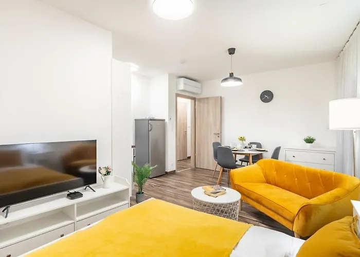 Balcony - Easy Parking - Comfy Appartement *